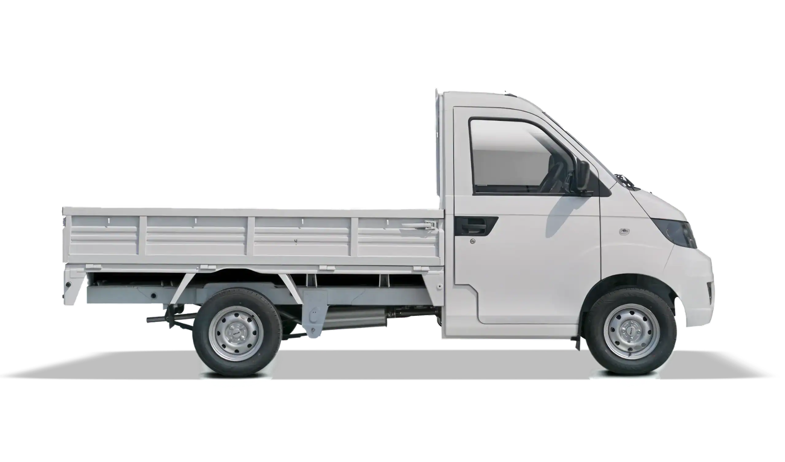 Camioneta comercial blanca para transporte de carga ligera y entregas.